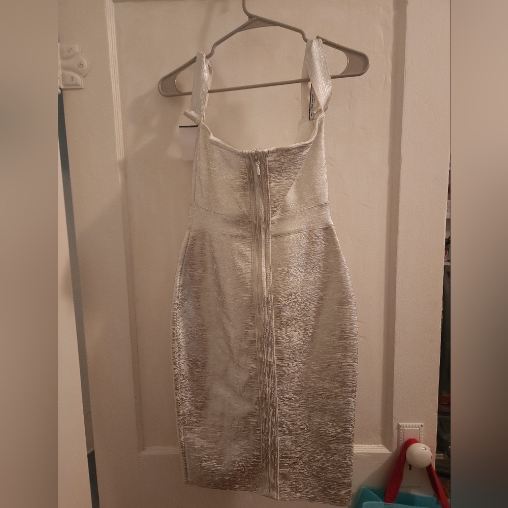 Silver bandage dress - Picture 4 of 5